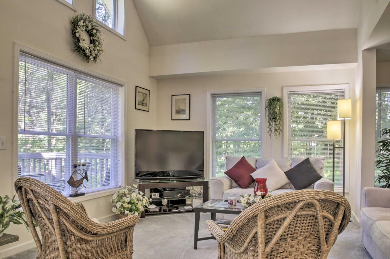 Spacious Home With Deck, Grill And Delaware River View Callicoon 外观 照片