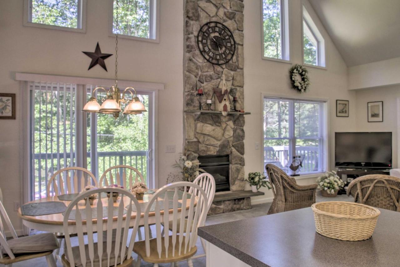Spacious Home With Deck, Grill And Delaware River View Callicoon 外观 照片