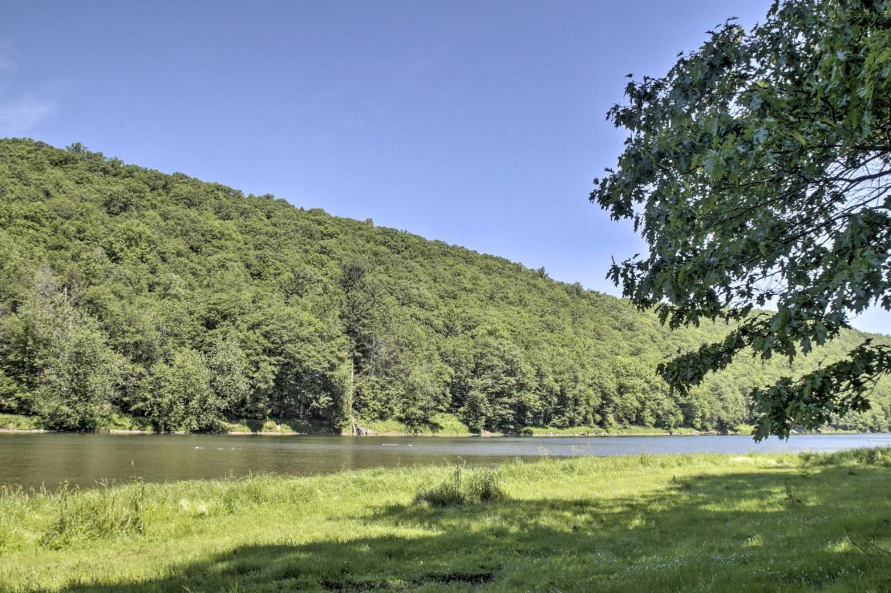 Spacious Home With Deck, Grill And Delaware River View Callicoon 外观 照片